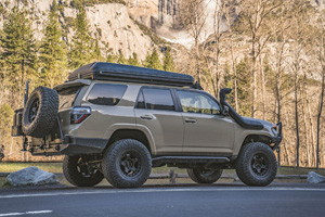 Toyota 4Runner with Black Rhino Bantam