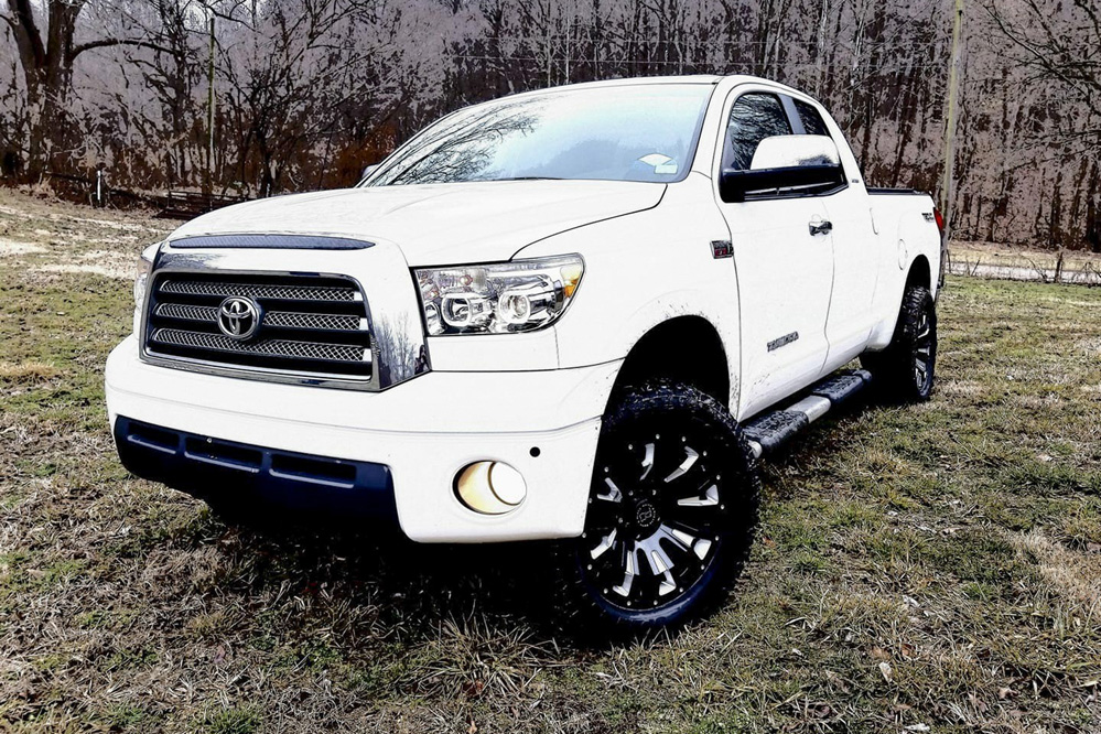  Toyota Tundra with Black Rhino Pinatubo