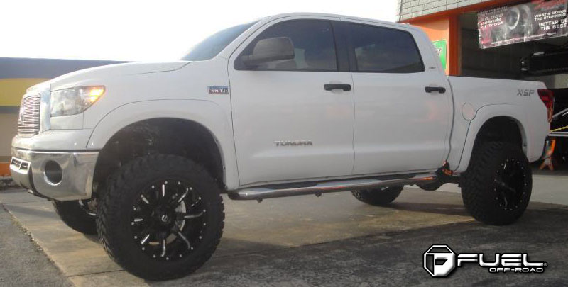  Toyota Tundra with Fuel 2-Piece Wheels Nutz - D251