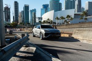 Lamborghini Urus SE Thumbnail