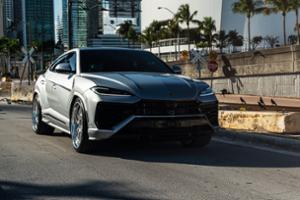 Lamborghini Urus SE Thumbnail