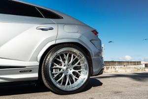 Lamborghini Urus SE Thumbnail