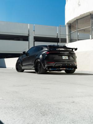 Lamborghini Urus Thumbnail