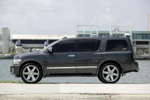 Infiniti QX56