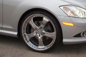 Mercedes-Benz S550