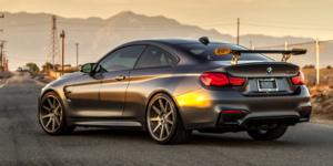 BMW M4 with Verde Form VFF02