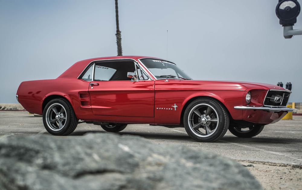 Ford Mustang Old School