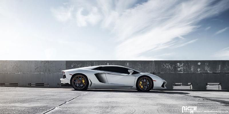 Lamborghini Aventador