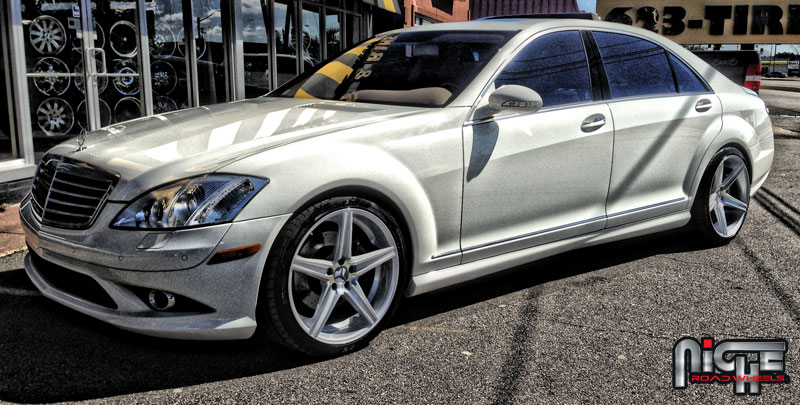  Mercedes-Benz S550 with Niche Sport Series Apex - M126 