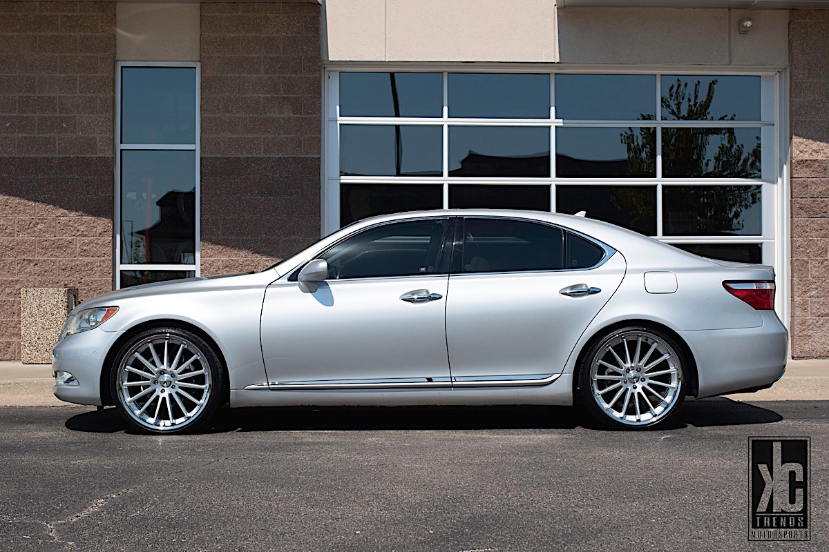 Lexus LS460