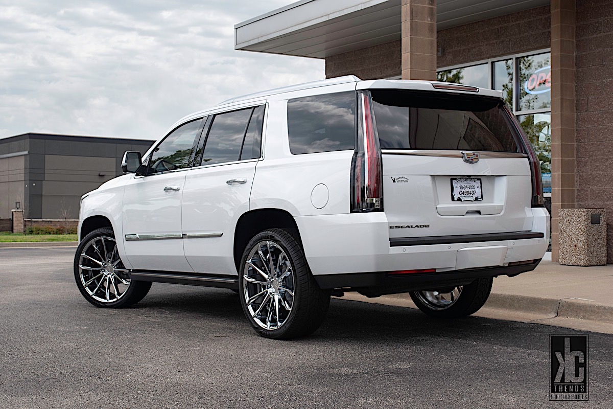 Cadillac Escalade with DUB 1-Piece Clout - S251