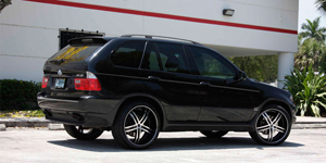 BMW X5 with Status Wheels S816 Knight 5