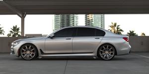 BMW 740i