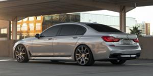 BMW 740i
