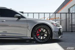 Audi RS6 Avant Thumbnail