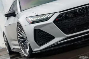 Audi RS6 Avant Thumbnail