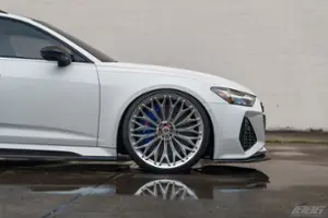 Audi RS6 Avant Thumbnail