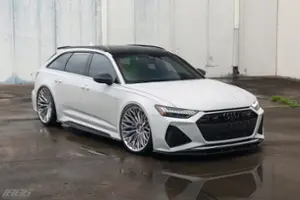 Audi RS6 Avant Thumbnail