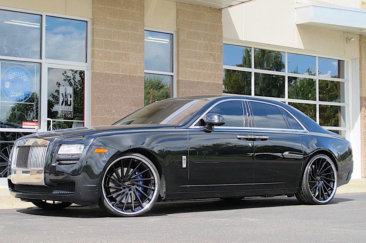 Rolls Royce Ghost with 24in Avant Garde AGLVanguard Wheels exclusively  from Butler Tires and Wheels in Atlanta GA  Image Number 12077