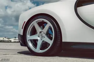 Bugatti Chiron Thumbnail