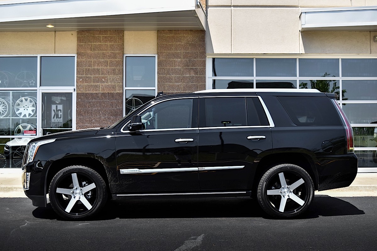 Cadillac Escalade with DUB 1-Piece Baller - S217