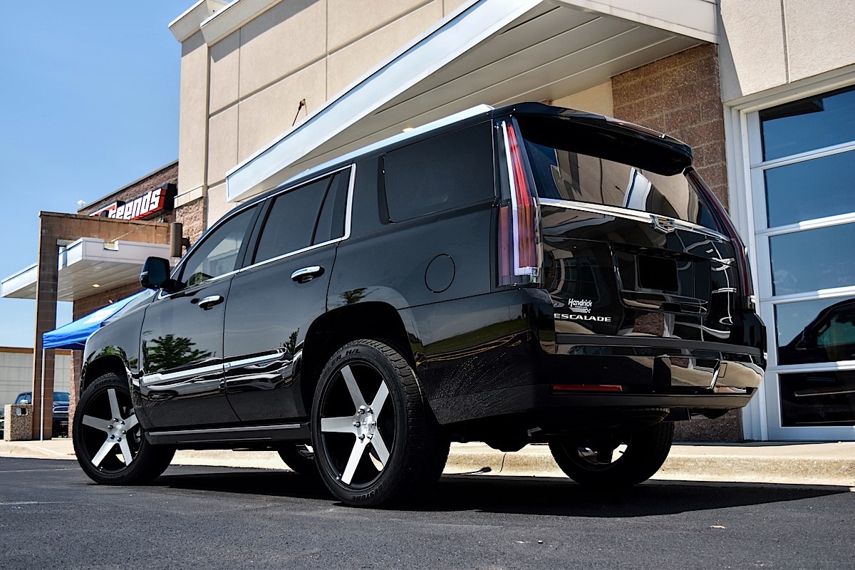 Cadillac Escalade with DUB 1-Piece Baller - S217