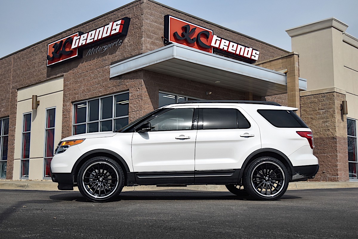 Ford Explorer