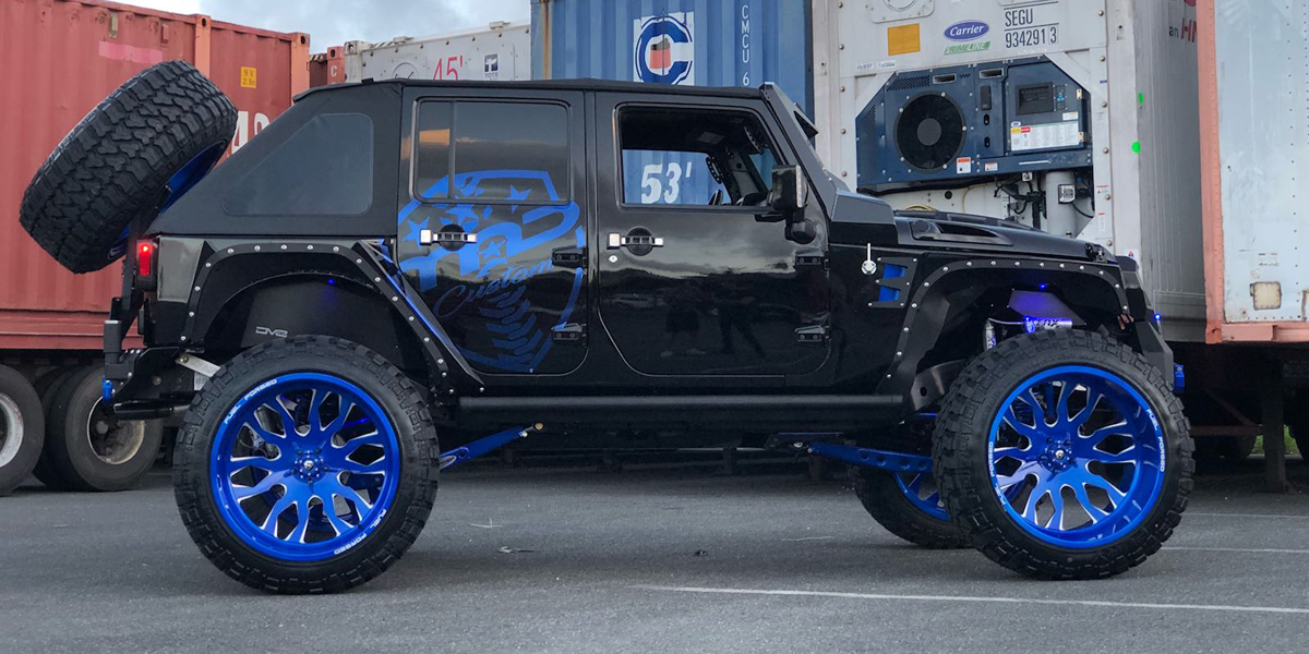 Total 90+ imagen jeep wrangler blue wheels