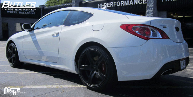  Hyundai Genesis with Niche Sport Series NR6 - M105