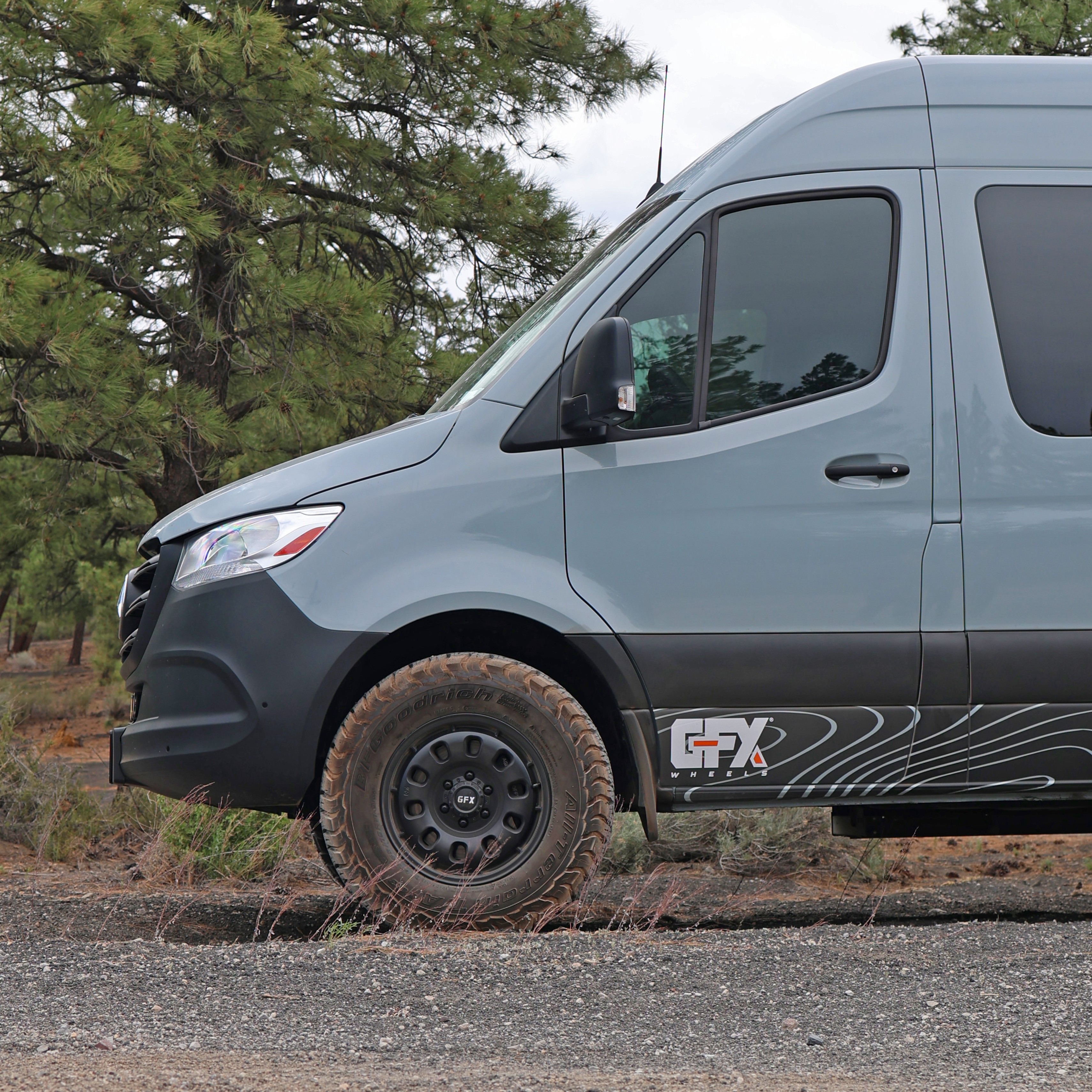 Mercedes-Benz Sprinter 2500 MV4