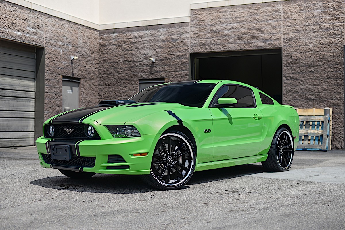 Ford Mustang with Asanti Black Label ABL-23 Sigma