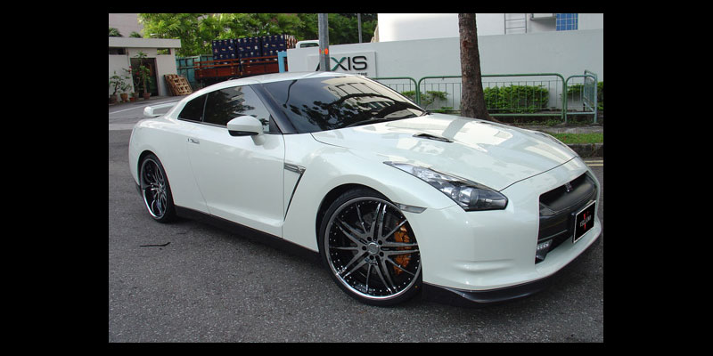 Nissan GT-R Vellano Wheels VSC