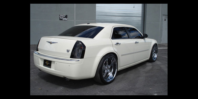 Chrysler 300 Vellano Wheels VST