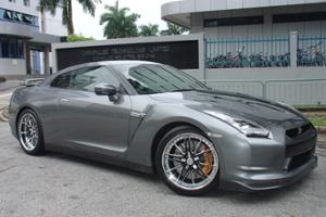 Nissan GT-R