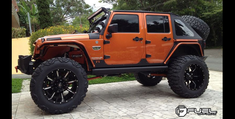  Jeep Wrangler with Fuel 2-Piece Wheels Nutz - D251