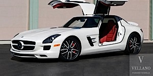 Mercedes-Benz AMG SLS