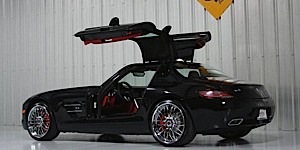 Mercedes-Benz AMG SLS