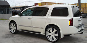 Infiniti QX56