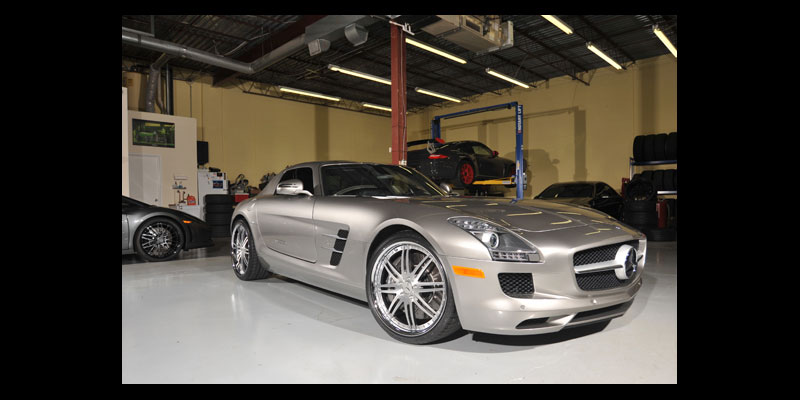 Mercedes-Benz AMG SLS