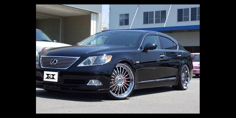 Lexus LS