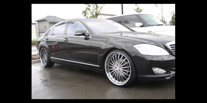 Mercedes-Benz S550