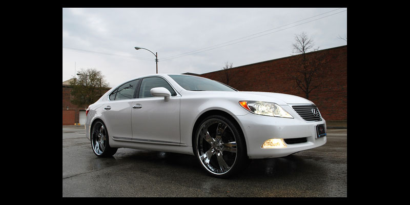 Lexus LS