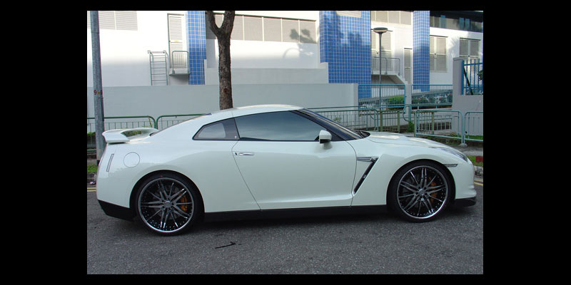 Nissan GT-R