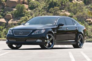 Lexus LS