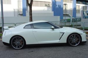 Nissan GT-R