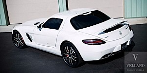 Mercedes-Benz AMG SLS