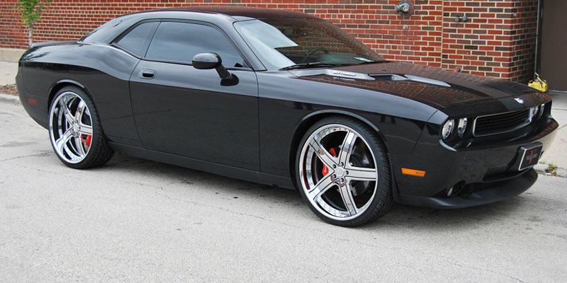 Dodge Challenger SRT8