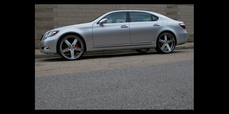 Lexus LS