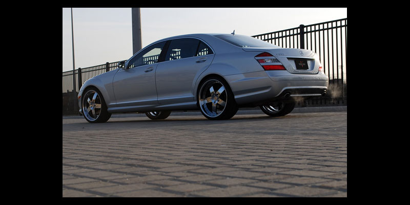Mercedes-Benz S550