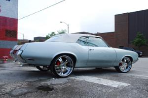 Oldsmobile Cutlass
